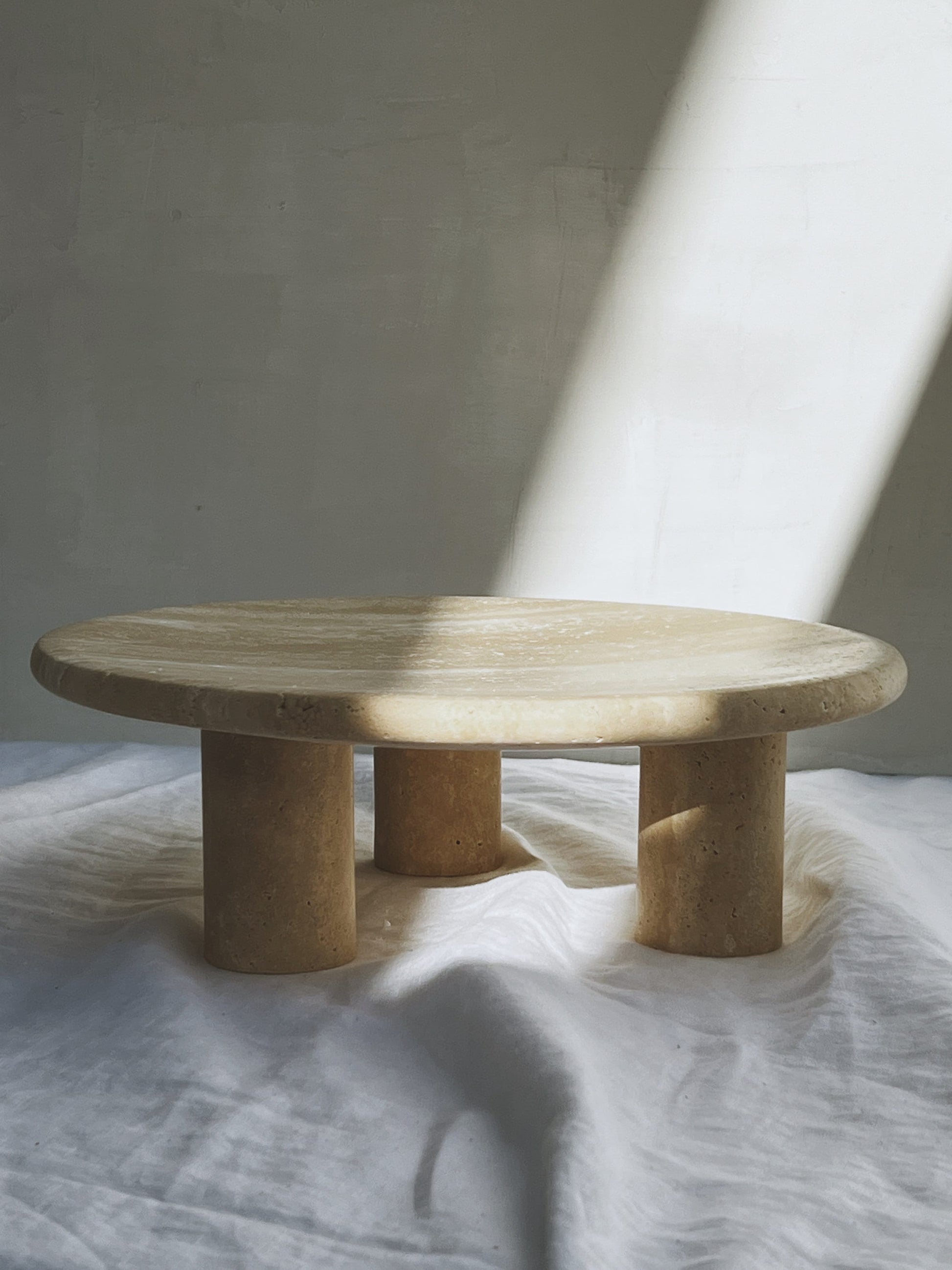 Travertine Fruit Tray with Legs Round